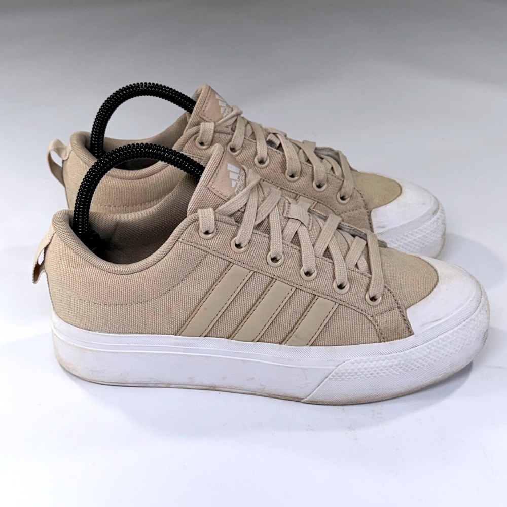Adidas Bravada 2.0 Platform Sneakers Womens 8 Beige‎ Tan Canvas Low Top Shoes